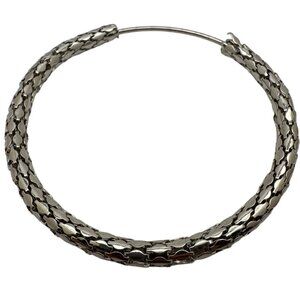 Minimalist Chic Silver Tone Textured Mesh Bangle Bracelet Elegant Vintage Inspo